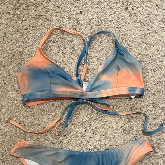 NastyGal Orange and Blue Cloud Tie-Dye Bikini Top - Picture 4 of 6